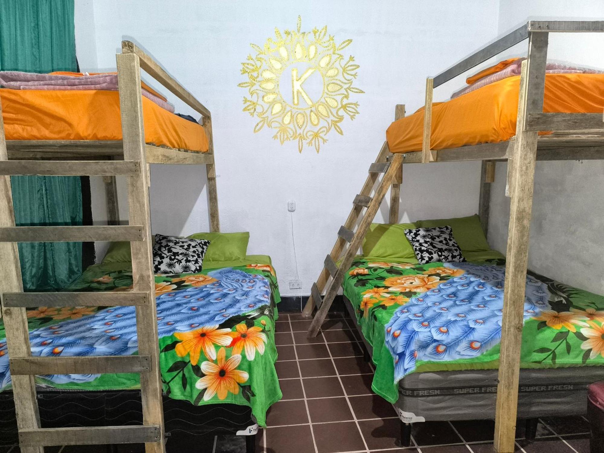 Karim Hostel Гватемала Экстерьер фото